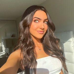 Meet your Posher, Victoria